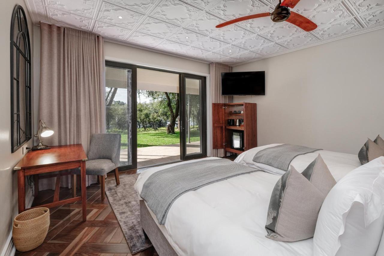 Palm River Hotel Victoriawatervallen Buitenkant foto